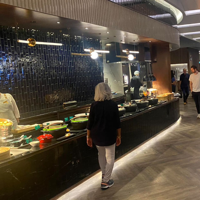 SilverKris Lounge: A Haven for Business Class Travelers
