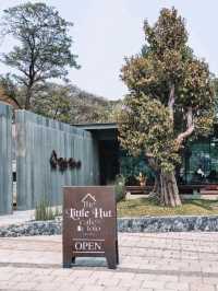 The little hut by Tolo.cafe