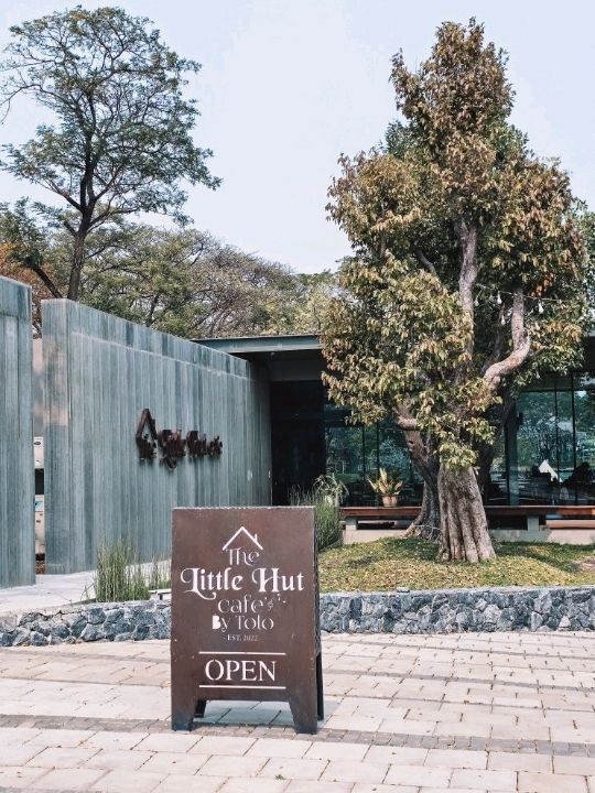 The little hut by Tolo.cafe