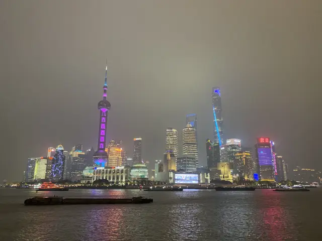 在上海享受一個人的快樂約會