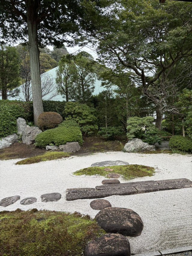  【神奈川県　鎌倉市の浄妙寺で耳を澄まし鳥のお喋りと水の音色を受け取る】 