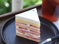 Sweet Escape in Shinagawa: Lily Cakes 🍰🍓