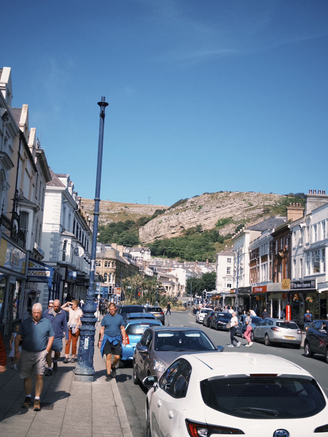 Vintage Llandudno | A Seaside Escape