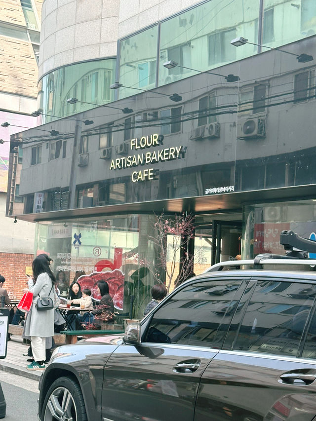 🇰🇷가로수길 🥖플라워아티장베이커리🌸