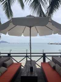 The most popular beach in Hainan