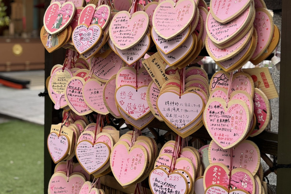 Ma様確認用♡ハートのオブジェ ハートの絵馬や花手水が可愛い神社❤️ | Trip.com 大阪