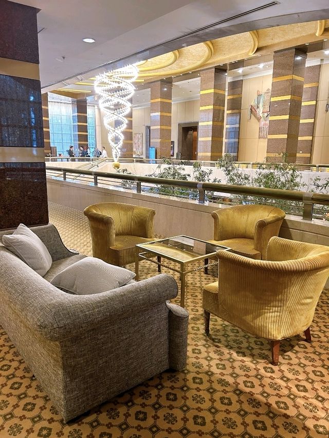 A Blend of Elegance and Prime Location