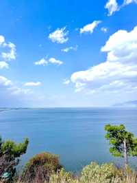 Dali: A Serene Escape Between Mountains and Lake