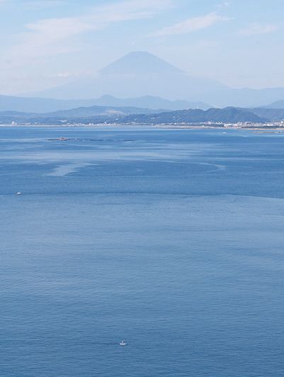 湘南の空に浮かぶ灯台✨ 江の島シーキャンドルへ！