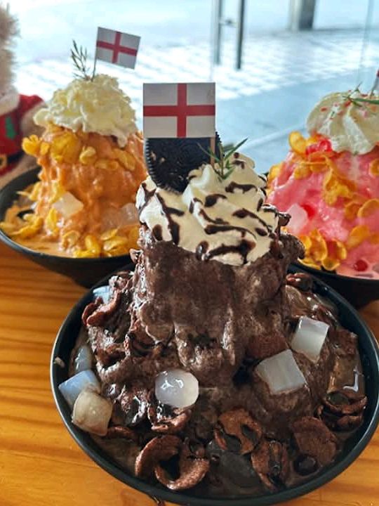 คาเฟ่ของหวาน จัดเต็มที่เมืองอ่างทอง 