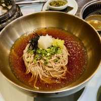 釜山人氣韓式燒肉店｜肉質新鮮＋桌邊服務