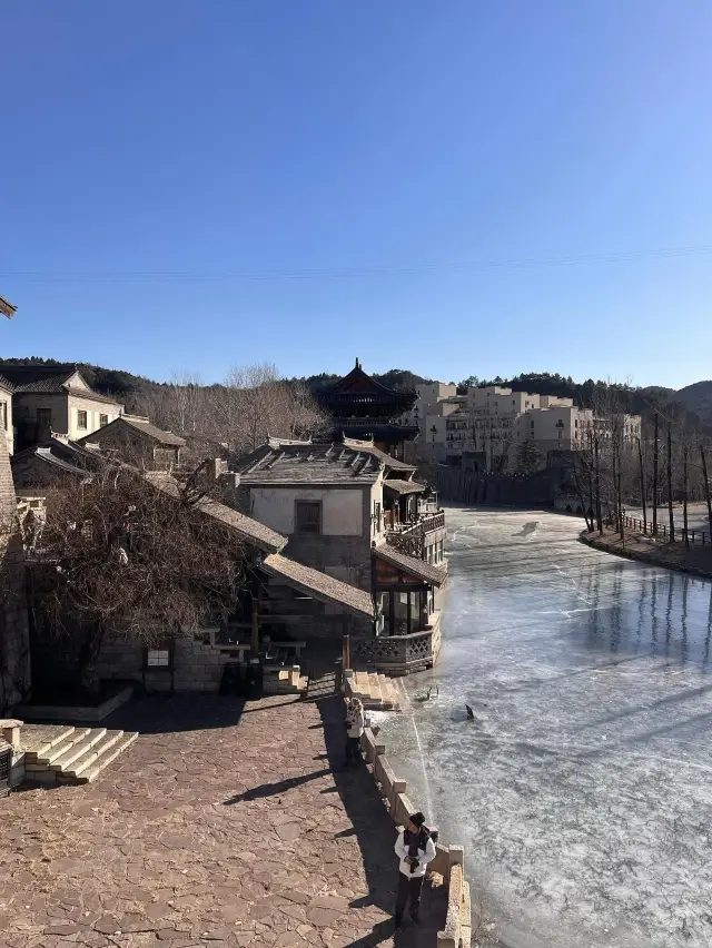 ❄️🏯 **Gubei Watertown in Winter: A Fairytale Escape** 🏯❄️  