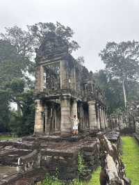 Prasat Preah Khan 12th century sword city in Asia 