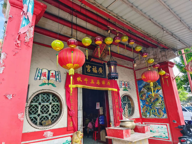 Discovering Jonker Walk: A Daytime Gem