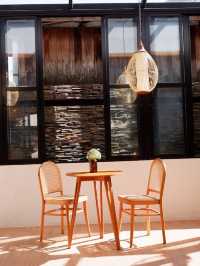 โรงแรมรักษ์โลก The Motifs Eco Hotel จันทบุรี