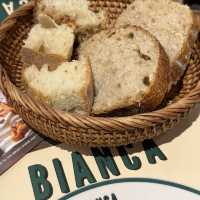 Bianca ร้านอาหารอิตาเลี่ยนมาแรง