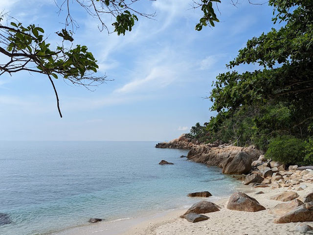 Pulau Besar: Where Pirate Legends & Secluded Beaches Collide" 🏝️⚓