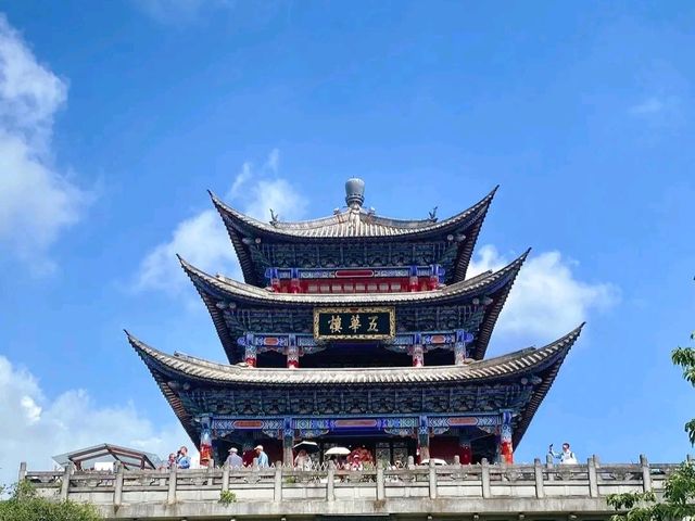 Tranquility in the Heart of the City: Discovering the Serenity of Guanyin Temple with Trip.com