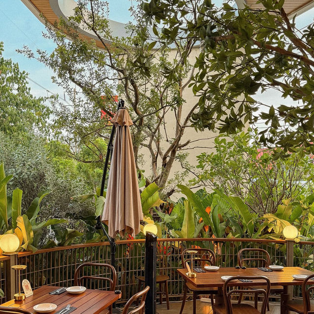 CouCou • Pradit Manutham , Bangkok  🕍🌳🥩🍝🥂 Cou
