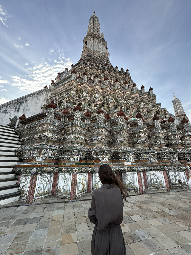 Golden Hour at Wat Arun: Serenity by the River