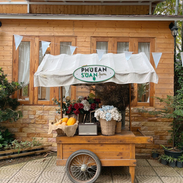 🪵คาเฟ่บ้านไม้ในสวนที่ระยอง