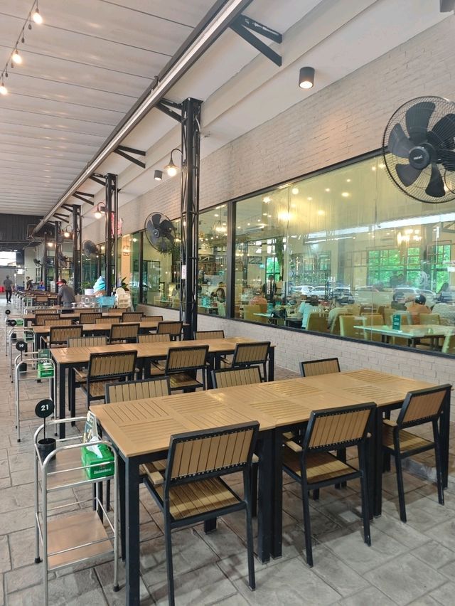 อบอร่อย ร้านอาหารครอบครัว