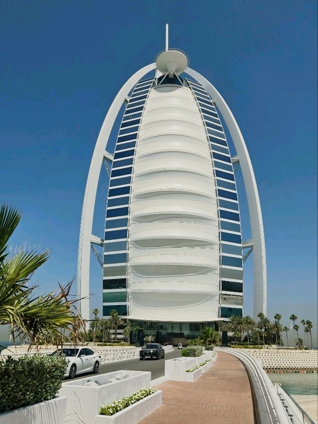 Dubai in 5 Days – A Journey Through Gold, Sand & Skyscrapers