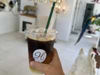หลง คาเฟ่