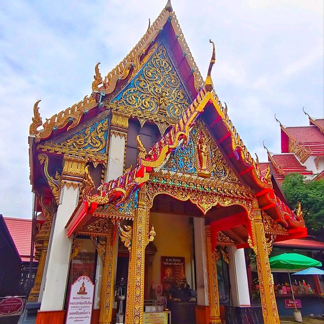 วัดเสมียนนารี จตุจักร