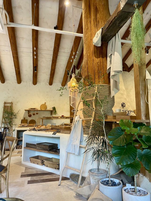 🌲 숲속 감성 그대로, 고양 신상카페 ‘로더우드 L’odeur Wood’