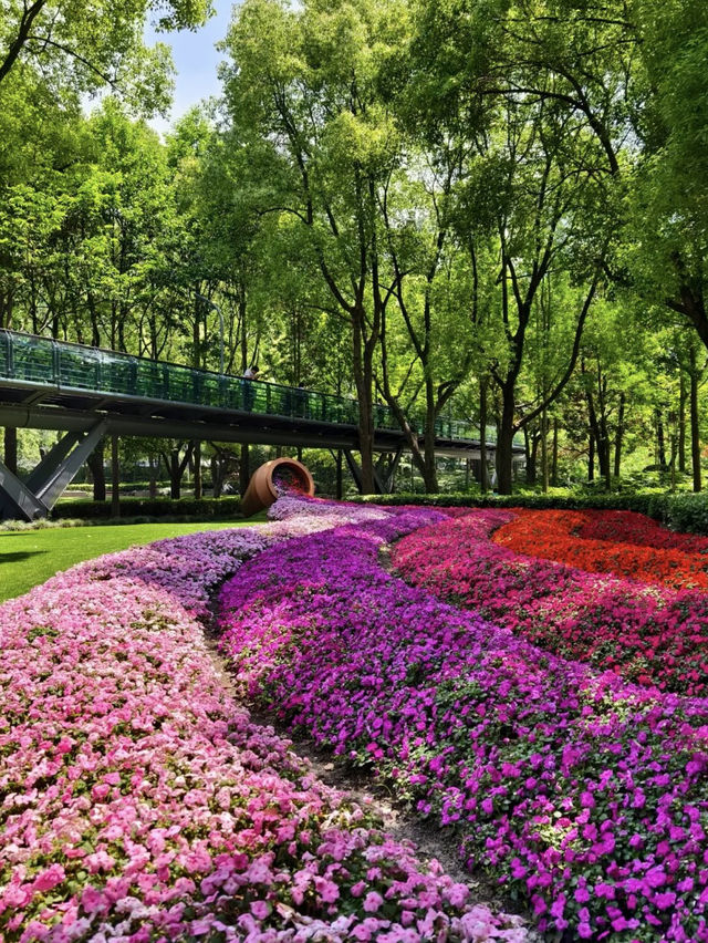 Xujiahui Park – Miniature Shanghai Wrapped in Green