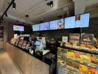 Tom n Toms Coffee – Sukhumvit 15, Bangkok: Cozy 24‑Hour Korean Café