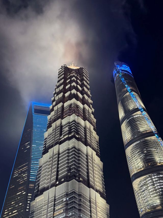 Bund on a Budget: Stunning Shanghai Shots Without Spending a Yuan