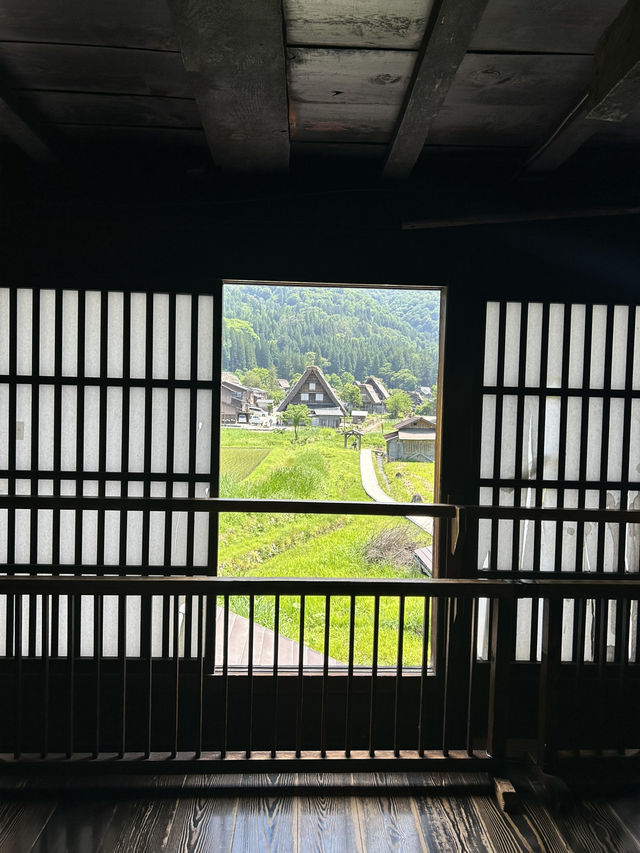 Day Trip from Nagoya: Shirakawa-go and Takayama