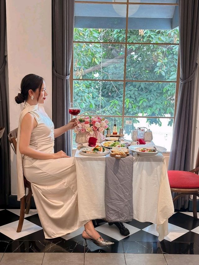 Địa điểm hẹn hò lãng mạn lý tưởng trong căn biệt thự châu Âu ngay tại q3 🍽️