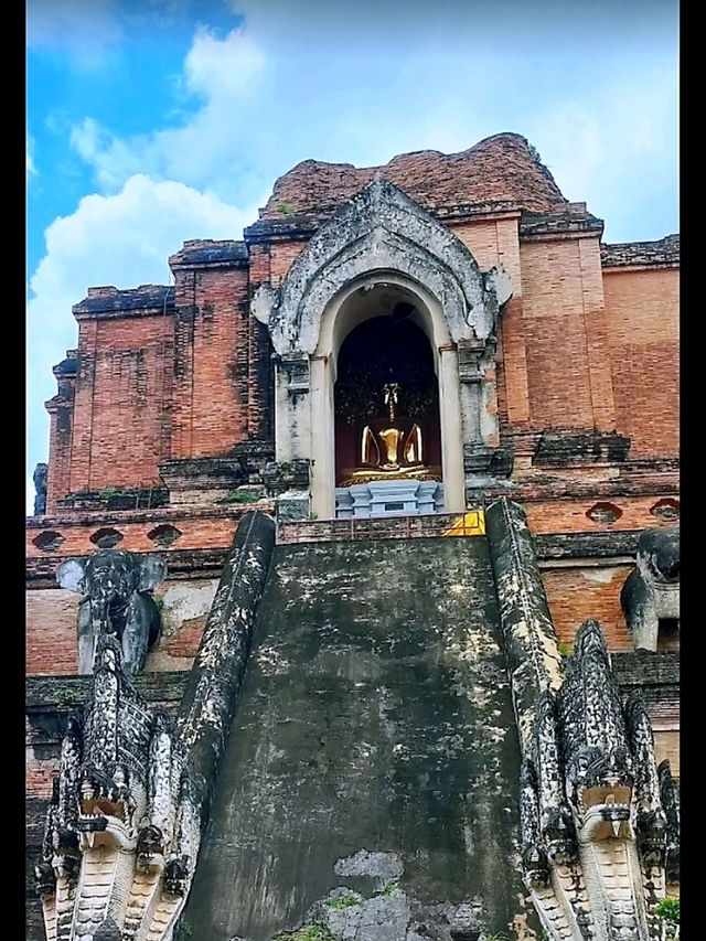 วัดเจดีย์หลวงวรวิหาร อารามคู่เชียงใหม่มาแต่โบราณ
