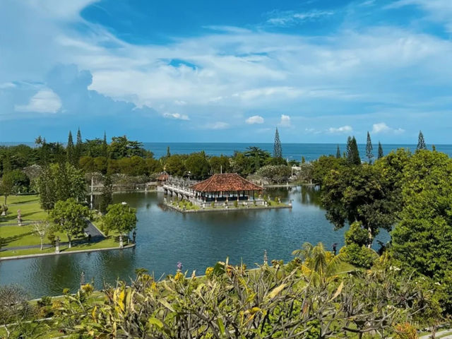 Taman Ujung: Bali's Northern Secret Garden by the Sea! 🌸🌊