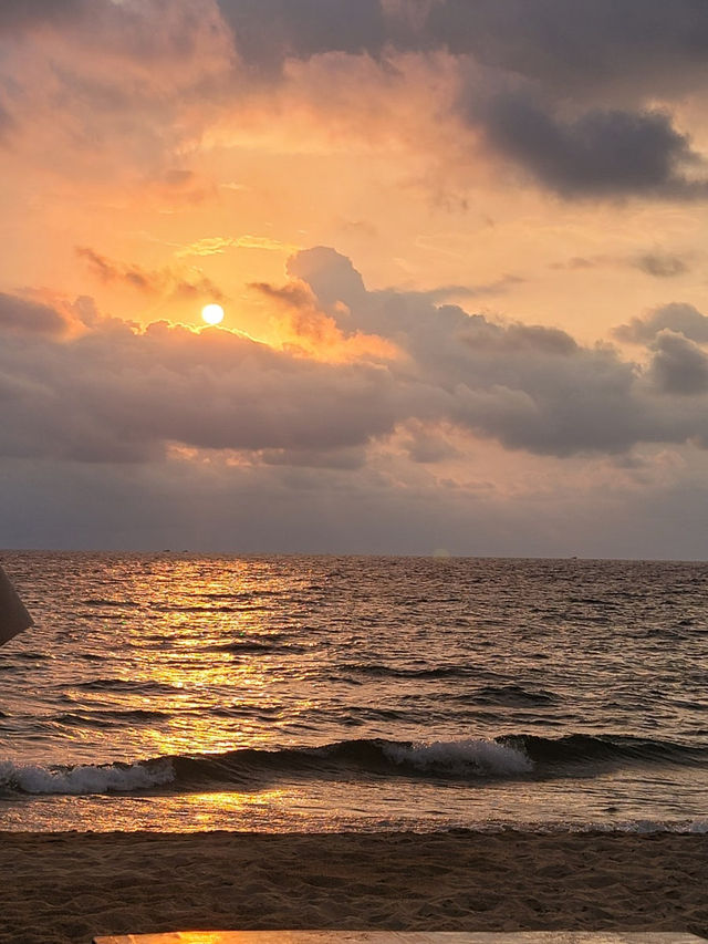  🌅 푸꾸옥 롱비치에서 만난 감성 노을