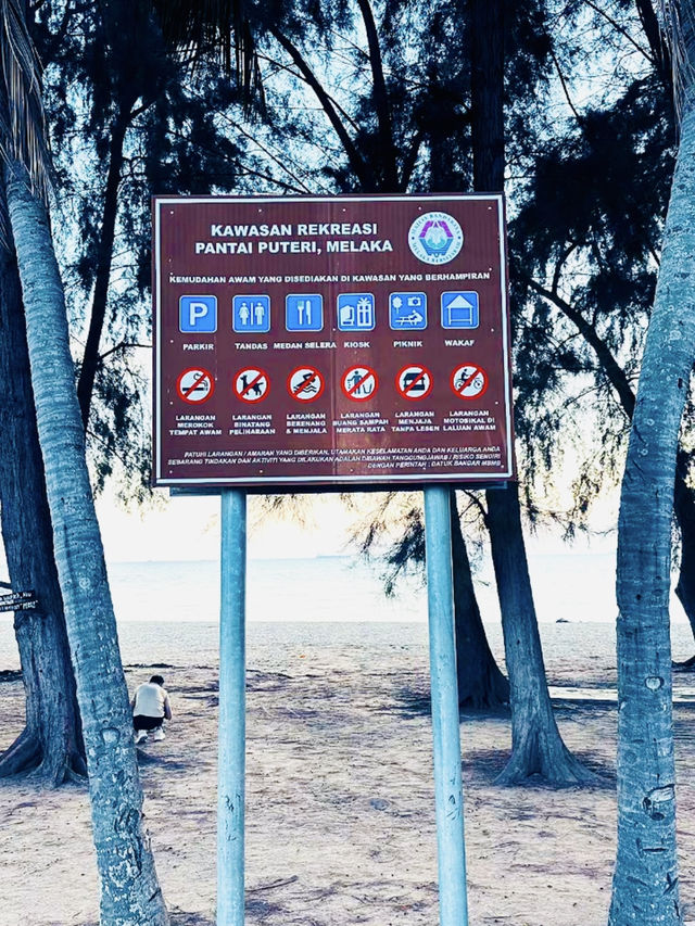 Golden Goodbye at Pantai Puteri