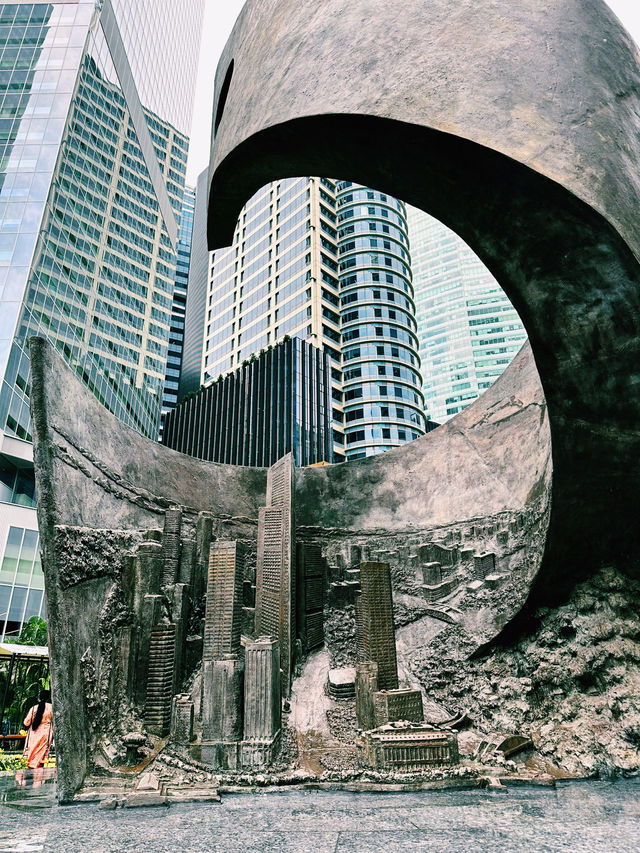 Art in Motion – A Glimpse of Singapore’s Soul at Raffles Place 🎨🏙️