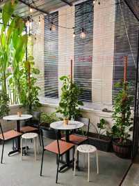 LostxFound Café: Where Comfort Meets Creativity