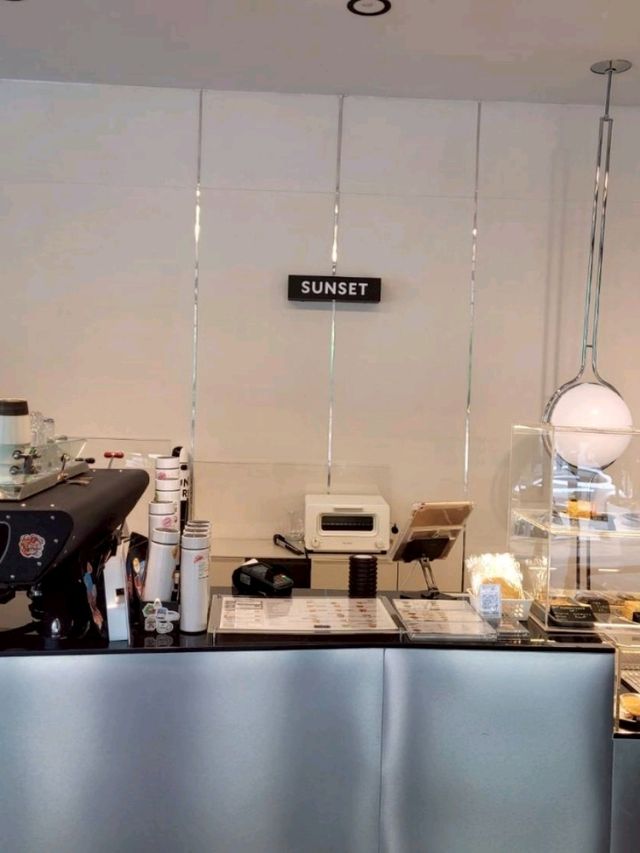 Sunset Coffee Roaster  ลาดพร้าว 71 