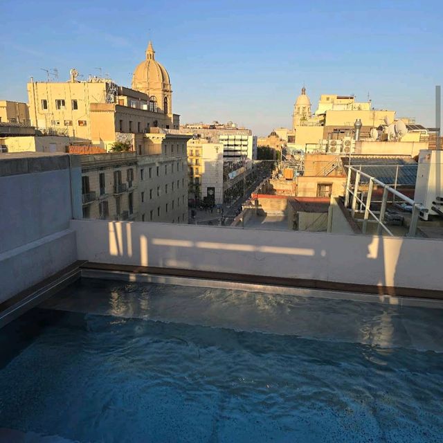 Hotel Midmost