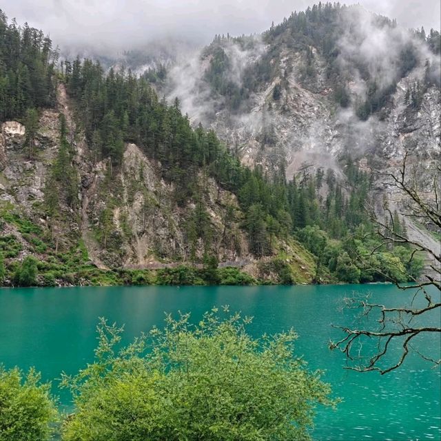 Jiuzhaigou Is Basically Nature Showing Off