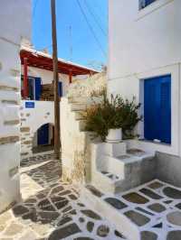 🏝️💙 “Whitewashed Wonder: My Serene Escape to Paros” 🇬🇷✨