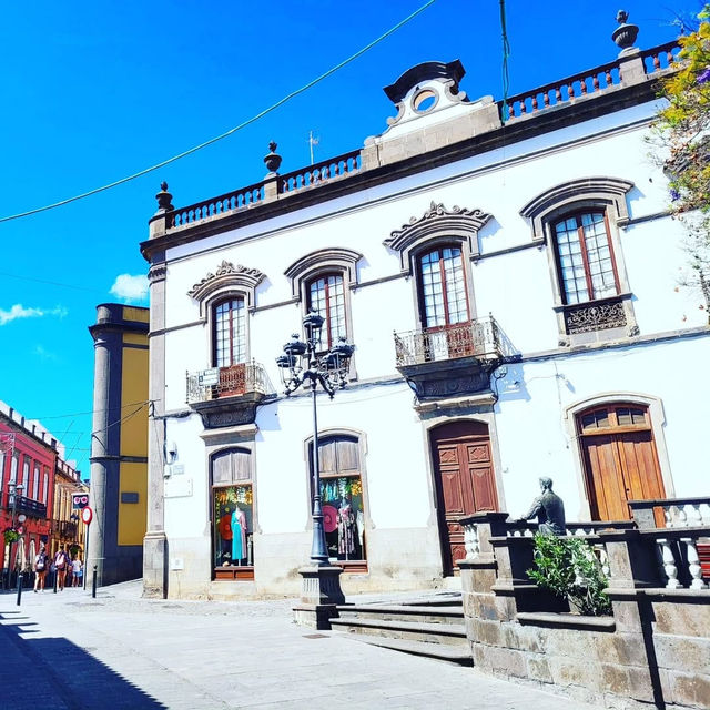 Explore the Historic Beauty of Arucas Explore the Historic Beauty of Arucas