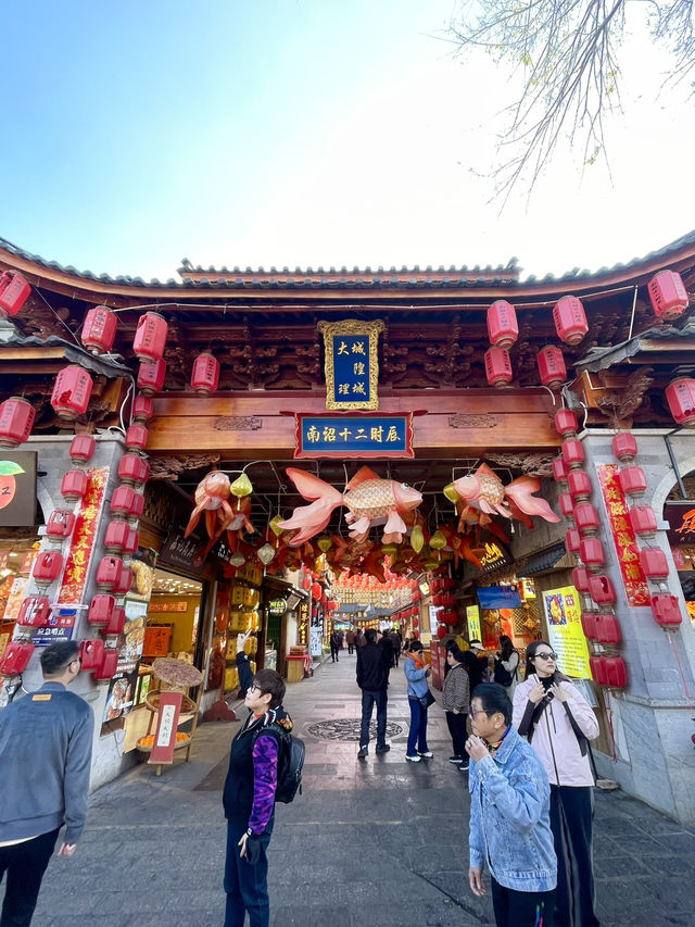 🇨🇳Dali ต้าหลี่ – เมืองโบราณริมทะเลสาบ Erhai Lake