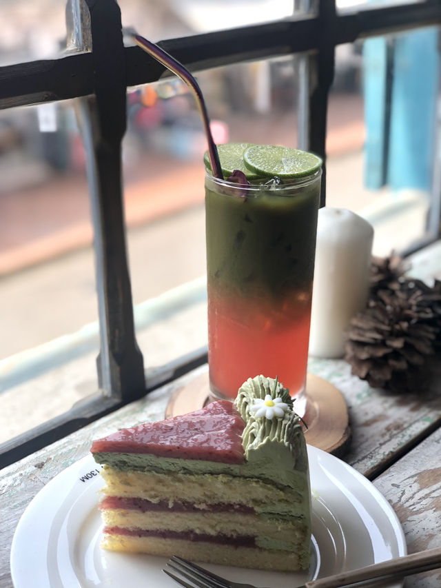 Formula.b คาเฟ่หลวงพระบาง 🇱🇦