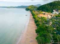 끄라비 아오낭 비치(Ao Nang Beach) – 천혜의 절벽 해안