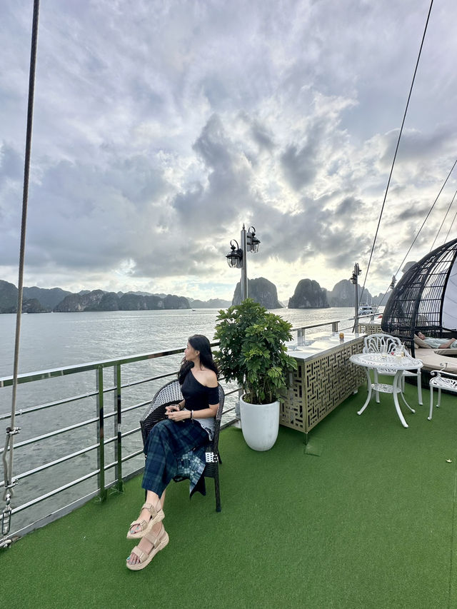 My Halong Bay Cruising Experience – A Must-Do in Vietnam 🇻🇳✨